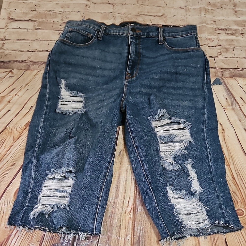 Fashion Nova High Waisted DIY Bermula Jean Jorts Rough Edge Size 13 - Picture 2 of 7
